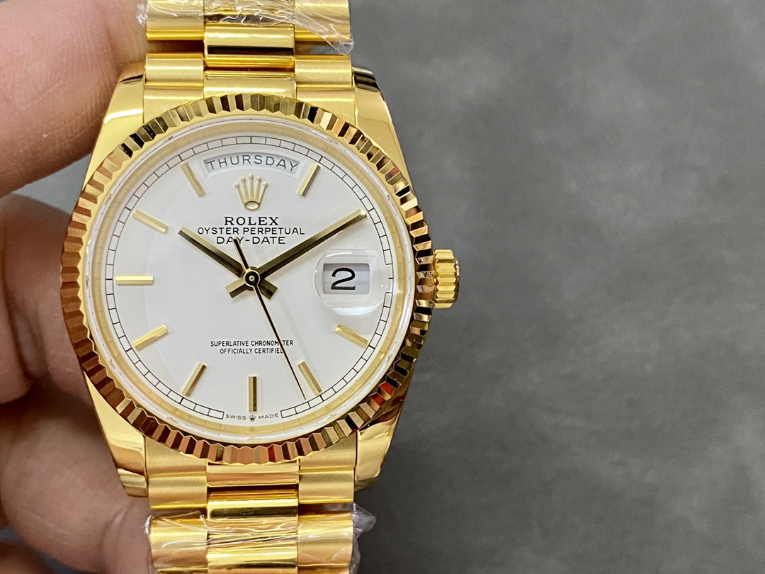 Rolex Day-Date 36MM 128238 0081 Fluted Bezel White Index Dial Unisex Replica Watch